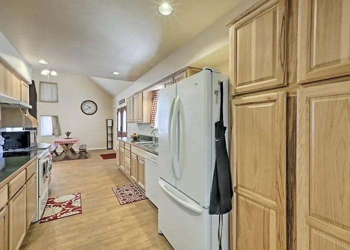 Family-friendly Forested With Snow Play Area!